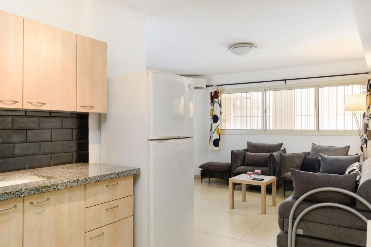 Lovely One Bedroom Few Steps From The Beach ネタニア エクステリア 写真